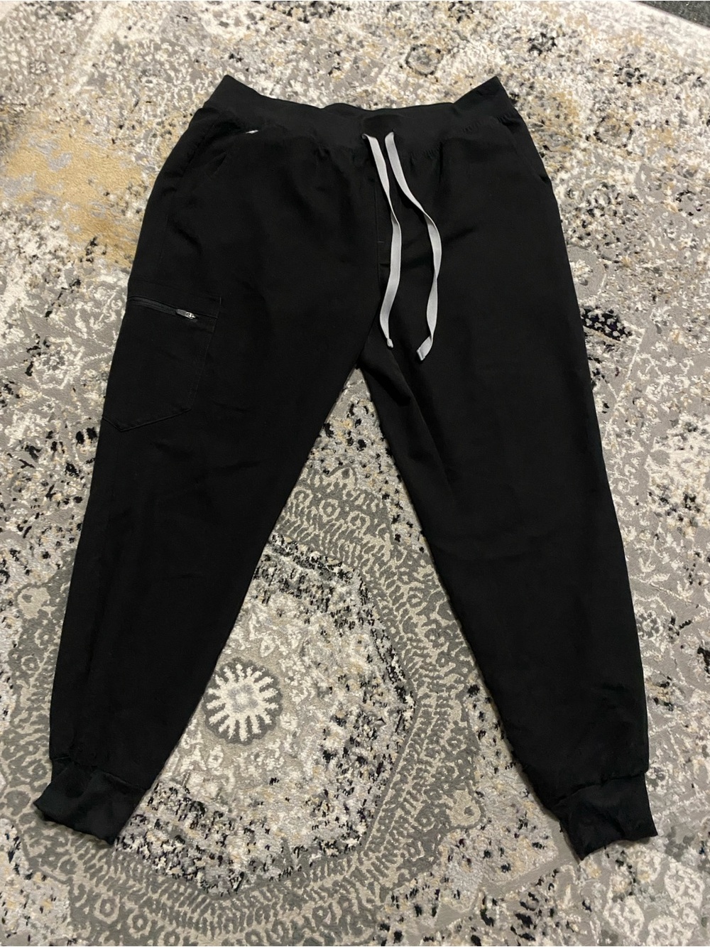 FIGS Zamora Jogger Scrub Pants Black